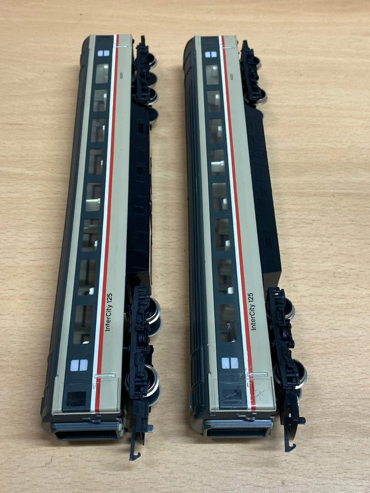 Hornby Mk3 Coaches for InterCity 125 x2. Swallow Executive Livery OO Scale - Image 1 of 3