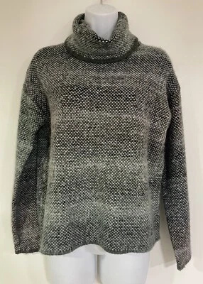 Max Studio Green Knit Turtleneck Sweater XS B20 - Image 1 of 4
