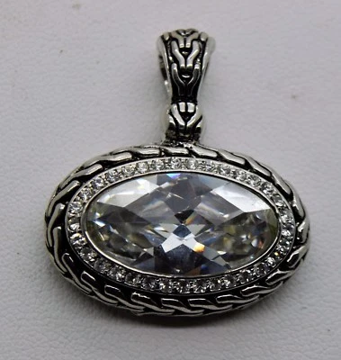 A319 Magnífico Diseño Forma Ovalada Circón Cúbico Transparente Moda Joyería Colgante #2 Foto 1 de 4