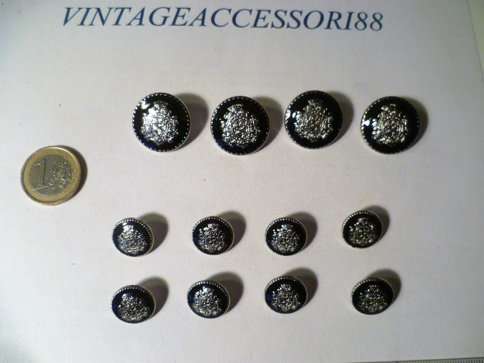 SET 12 BOTTONI STEMMA GIACCA UOMO SMALTO METALLO BLU ARGENTO 8X1,5 / 4X2,2 CM - Immagine 1 di 4