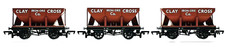 MAINLINE 00 GAUGE - RAKE OF 3 'CLAY CROSS' IRON ORE HOPPER WAGONS - UNBOXED