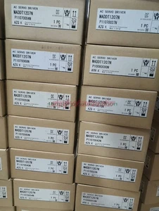 One Panasonic MADDT1207N servoazionamento AC nuovo - Foto 1 di 3