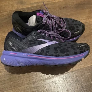 Brooks Ghost 14 Damenschuhe schwarz lila grau Leopard sportlich Laufen Größe 5,5 - Bild 1 von 8