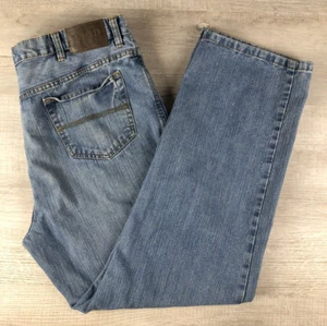 IZOD Classic Fit Jeans Lite Blue Wash Denim Mens Tag Size 40x32 (Actual 38X30) - Picture 1 of 23