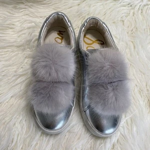 Sam Edelman Leya Silver Metallic Leather Pom Pom Sneakers Womens Size 5M - Picture 1 of 13