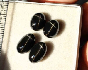 Natural Diopside Black Star 16.10 ct Cabochon 4 Ray Star loose Gemstone - Picture 1 of 3