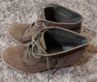 Botas al Tobillo Marrón Wet Seal Gamuza Talla 7 Zapatos con Cordones Foto 1 de 4