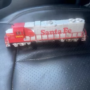 Life-Like HO scale SANTA FE 3560 Diesel Train Locomotive - Picture 1 of 4
