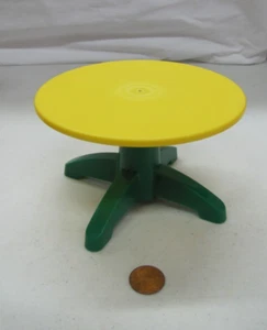 Lego Duplo Kitchen Dining Table Yellow & Green For Education Large 6" Doll 2003 - Picture 1 of 3