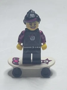 LEGO Series 6 - Skater Girl 8827 Minifig Minifigure Skateboard Collectible CMF - Picture 1 of 2