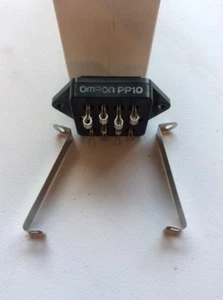 LOT OF 5    OMRON PP10 RELAY BASE      NEW      FREE SHIPPING - Picture 1 of 1