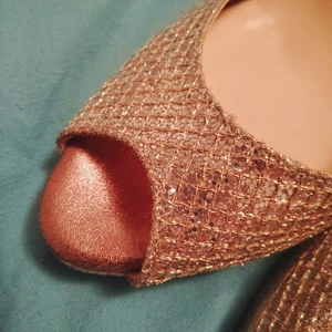 Jimmy Choo Nova sandali slingback oro glitter cinturino aperto tacco EU 36 US 5,5 - Foto 1 di 16