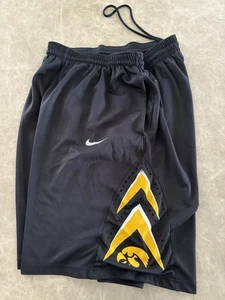 Nike Iowa Hawkeyes NCAA Black Basketball Shorts Men's XL - Picture 1 of 5