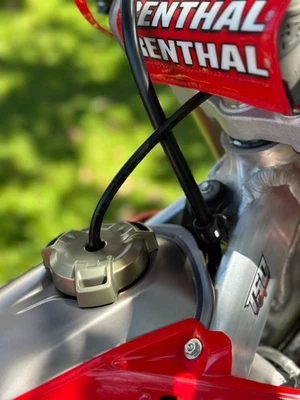 Tapa de gasolina Billet Honda CRF450r/CRF250r 2017-2025 Foto 1 de 3