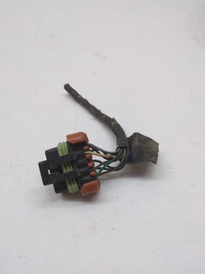 1996-98 Chevy GMC 1500 Silverado Cruise Control Module 25169208J HARNESS PLUG - Image 1 of 4