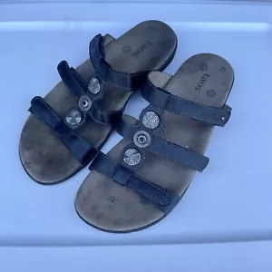 Taos Prize 3 Damen-Sandalen schwarzes Leder verstellbarer Medaillon flacher Absatz 9 - Bild 1 von 6