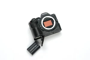 Funda de cuero genuino para media cámara para Nikon Z5II - Imagen 1 de 52