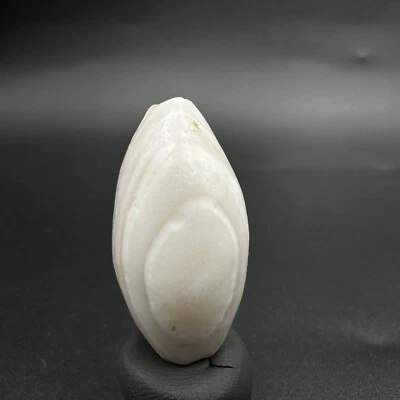 Antiguas cuentas de ágata blancas antiguas con bandas Foto 1 de 4