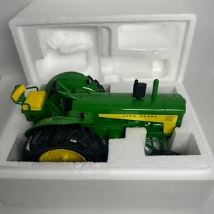 Ertl John Deere 850 Diesel Prototype Tractor 1/16 2016 Two Cylinder Club #16312A - Picture 1 of 12
