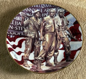 The Official Friends Of The Vietnam Veterans Memorial Plate Franklin Mint - Bild 1 von 4