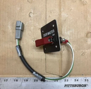 Vintage Door Master Toggle Switch 1/2 HP 125V AC wuth Deutsch Connector - Picture 1 of 6