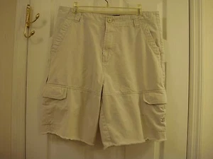 Bugle Boy Flat Front Light Beige Khaki Cargo Shorts Men's Size 34  - Picture 1 of 11