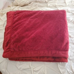 RESTORATION HARDWARE Red Fleece Reversible Soft Heavy Throw Blanket 64" x 43" - Picture 1 of 8