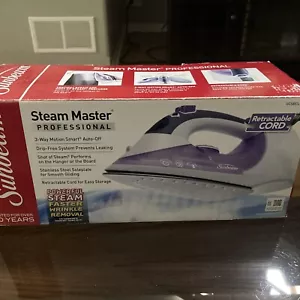 Sunbeam GCSBCL-152 Steam Iron W/ Retractable Cord ***BRAND NEW*** - Picture 1 of 12