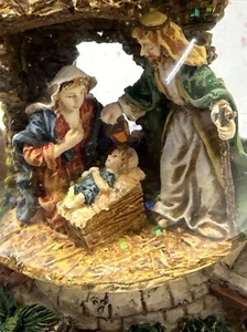 "Caja de Música de San Francisco Co Natividad Sagrada Familia Globo de Nieve Toca ""Oh Santa Noche" - Imagen 1 de 22