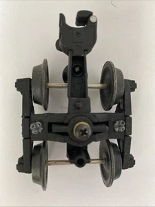 Lionel 6109493050 Die-Cast Operating Truck with Metal Armature - Picture 1 of 3