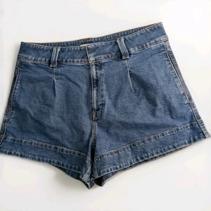 Country Road Denim Shorts Size 16 Blue Australian Cotton Pleated Tailored Cuffed - Bild 1 von 10