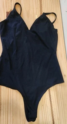 Body acanalado Spanx cuello en V para mujer talla grande  Foto 1 de 3