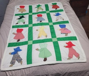 Babydecke maschinengenäht gesteppt Sonnenhaube Sue Applikation 50"x36" Patchwork H - Bild 1 von 13