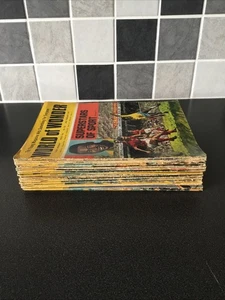 World of Wonder Magazine Bundle x39 Magazines 1971/72 Various Conditions Vintage - Picture 1 of 13