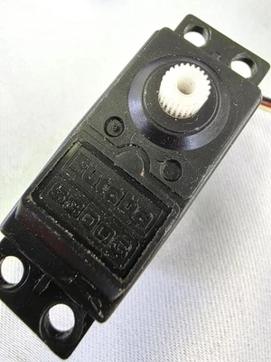 Standard Servo S3003 Futaba RC 1:10/1:8 - Bild 1 von 4