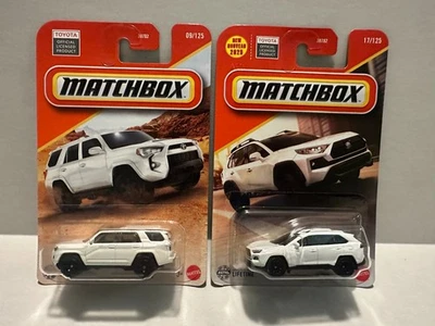 Toyota RAV4 TRD y 4 Runner 2025 Matchbox '23 - blanco - lote Foto 1 de 4