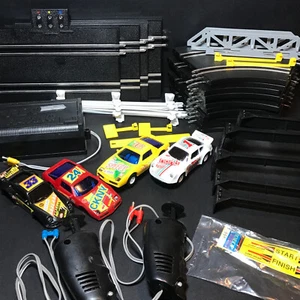 Vintage Unbranded Turbo Racing Slot Car Track Set Headlights Light Up Like New - Picture 1 of 9