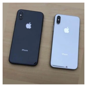 Apple iPhone XS 256GB/64GB Space Gray & Silver - Unlocked for All Carriers - Picture 1 of 9