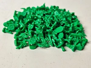 RISK Game Replacement Pieces Green army parts UNCOUNTED LOT - Picture 1 of 8