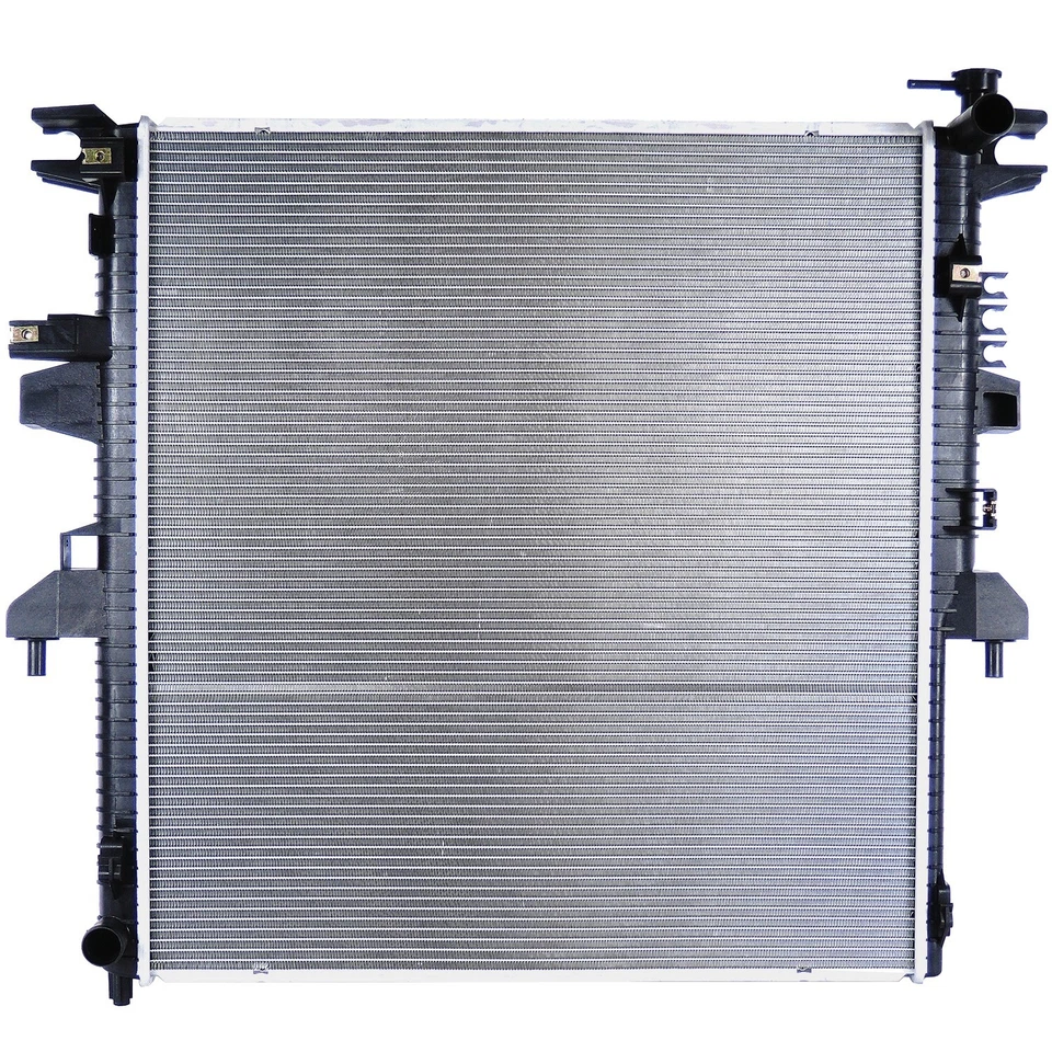 Радиатор DENSO 221-9562 для Nissan Titan 17-19 годов выпуска - Изображение 1 из 1