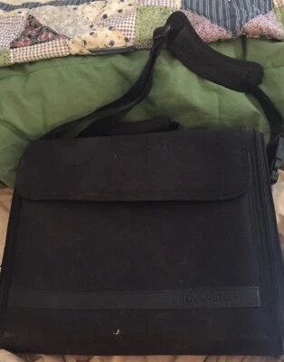 Bolsa de ombro Kensington estojo de computador laptop notebook 14" preta acolchoada com zíper - Imagem 1 de 4