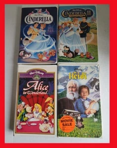 VHS Lot Cinderella I & II Alice In Wonderland Heidi Four Videotapes - Foto 1 di 2