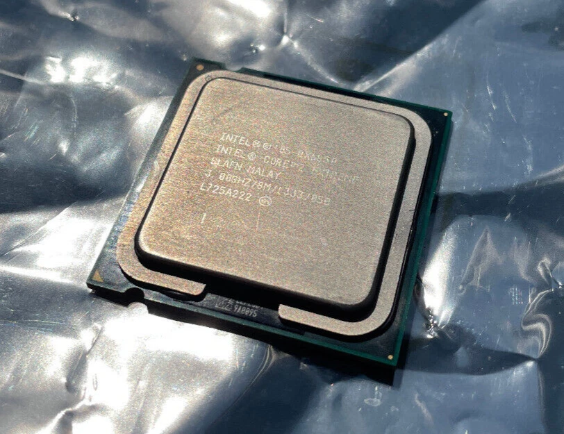 Intel Core 2 Extreme QX6850 3.00GHz 8MB 1333Mhz FSB CPU SLAFN G0 LGA775 - Image 1 of 2