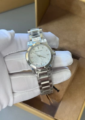 Brand New Burberry Heritage BU9213 Stainless Steel 26 mm Women's Watch - Image 1 of 4