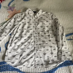 Talbots All Cotton White With Crowns Button Down Blouse SizeMp - Picture 1 of 7
