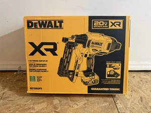 Dewalt DCGS950P2 20V Max XR 9 GA Cordless Fencing Stapler Kit W 2x 5ah Batteries - Picture 1 of 6