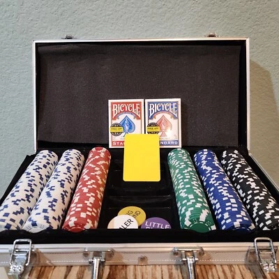 Deluxe Poker Set Metal Storage Case Box Handle Chips New Bicycle Cards Silver - Image 1 of 4