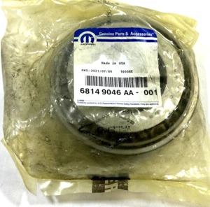 Genuine OEM Mopar 3500 Drive Pinion Bearing Kit 2012-2018 68149046AA - Bild 1 von 5
