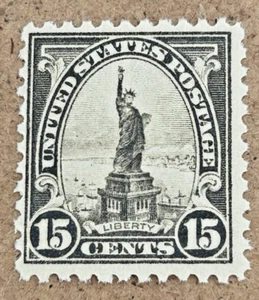 🪒 Scott #566 --- US Stamps --- Mint Original Gum (MNH) - Picture 1 of 1