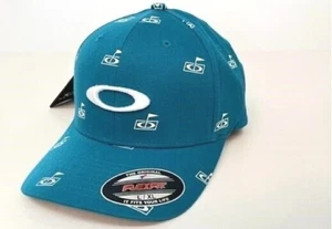 OAKLEY GOLF FLAG PRINT CAP HAT FLEXFIT Aurora Blue S/M L/XL F0S901211 - Picture 1 of 5
